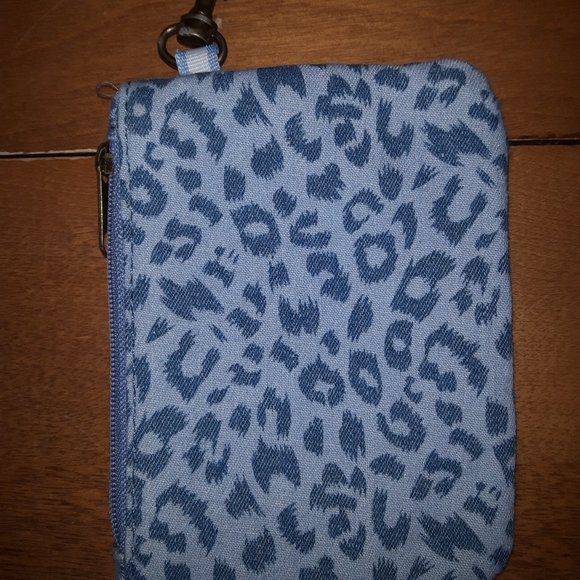 Brand New coin purse/ card holder *FREE WITH PURCHASE* - Picture 2 of 3